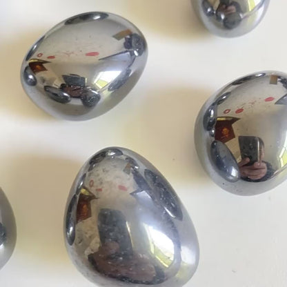 Natural Crystal Hematite Tumbled Stone Wholesale)