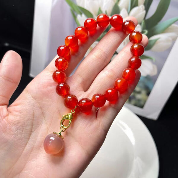 Red agate bead